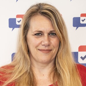 Christelle M